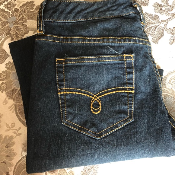 American Rag Jeans - Picture 3 of 3